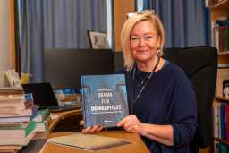 – Desse kjeldene gir makelaust innblikk i fortidas moral