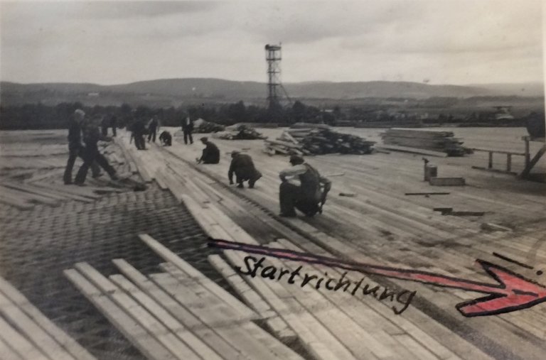 Bygging av rullebane i tre under krigen
