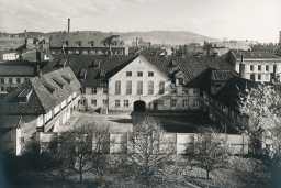 Tukthuset i Kristiania - Tre i hver seng